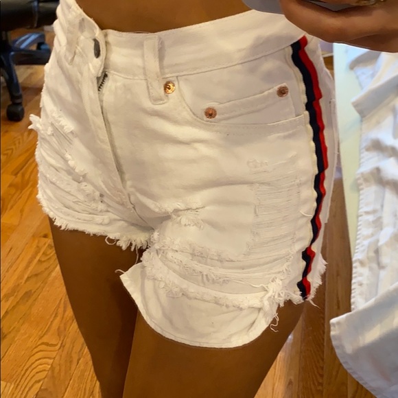 Shorts - Picture 1 of 4